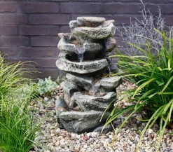 ohgreen Fontein rotsen waterval